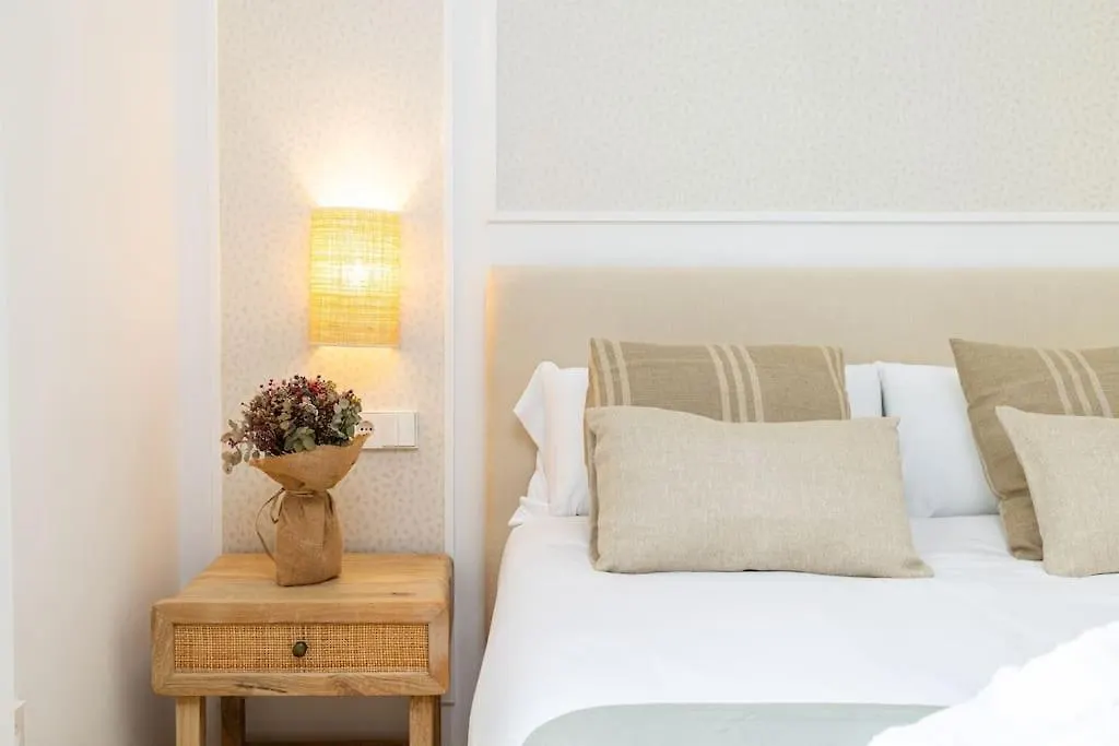 Central Apartment With Pool Malaga